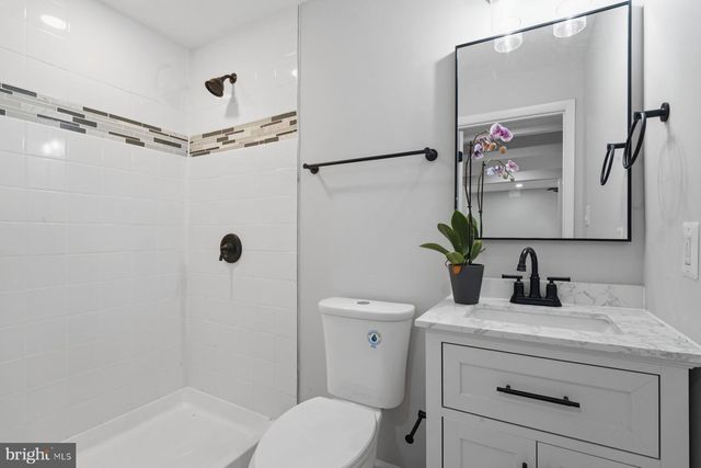 15 CHARLES ST, Westminster, MD 21157
