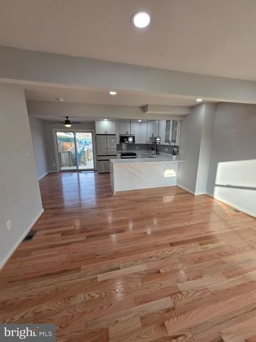 15 CHARLES ST, Westminster, MD 21157