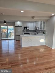 15 CHARLES ST, Westminster, MD 21157