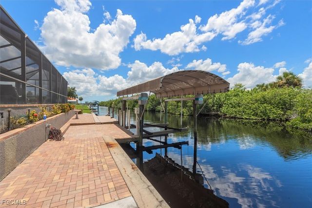 2157 Club House RD, North Fort Myers, FL 33917
