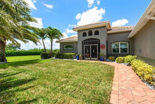 2157 Club House RD, North Fort Myers, FL 33917