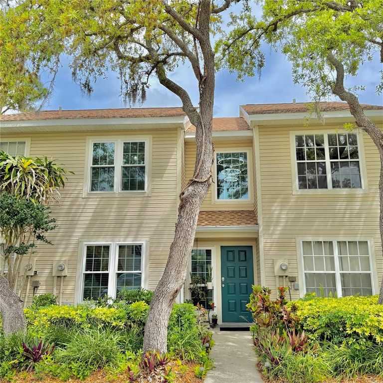 2122 CLOVER HILL ROAD, Palm Harbor, FL 34683