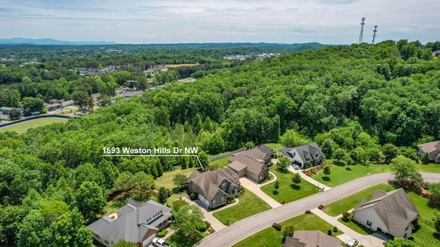 1693 Weston Hills Drive NW, Cleveland, TN 37312