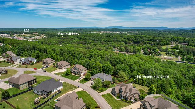 1693 Weston Hills Drive NW, Cleveland, TN 37312