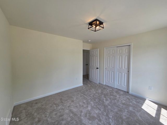 215 County Rte 32, Kinderhook, NY 12184