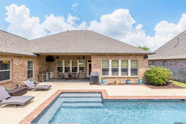 14472 Oak Path Dr, Prairieville, LA 70769