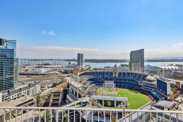 350 11Th Ave 228, San Diego, CA 92101