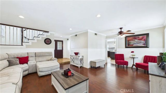 27563 Open Crest, Saugus, CA 91350