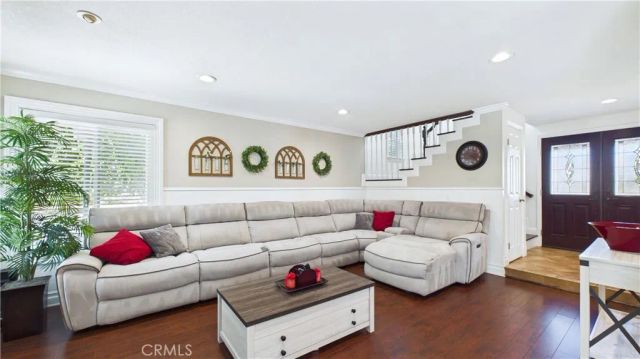 27563 Open Crest, Saugus, CA 91350