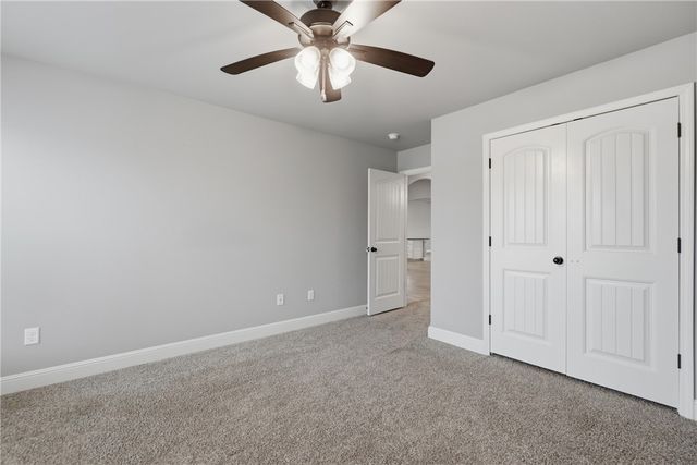 2305 Carper Lane, Pea Ridge, AR 72751