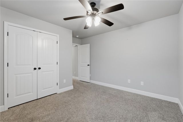 2305 Carper Lane, Pea Ridge, AR 72751