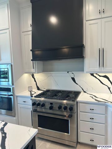 12715 S 79 Street, Papillion, NE 68046