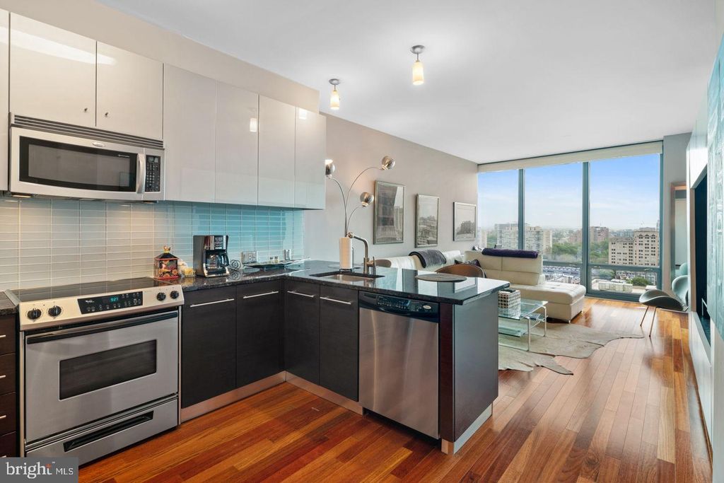 2101 Market St Unit 3408, Philadelphia, PA 19103