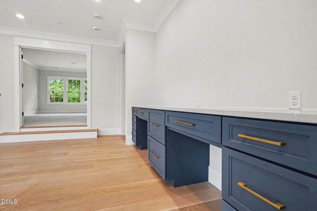 712 Hamilton Road, Raleigh, NC 27604