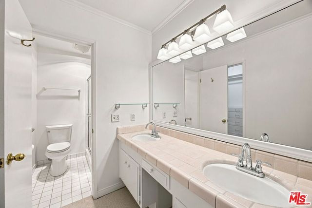2301 S Beverly Glen Boulevard 301, Los Angeles, CA 90064
