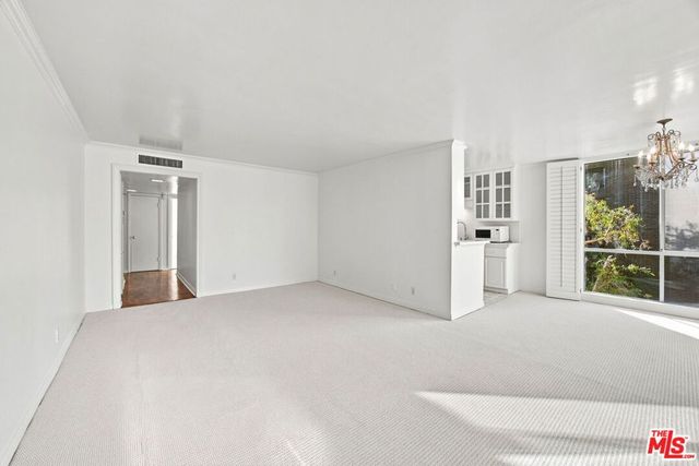 2301 S Beverly Glen Boulevard 301, Los Angeles, CA 90064
