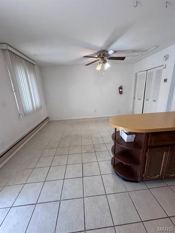 10008 Sakura Drive, Unincorporated, MO 63128