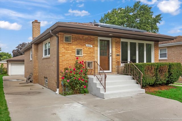 11214 S Sacramento Avenue, Chicago, IL 60655