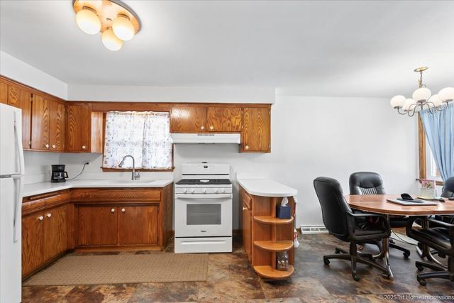 11214 S Sacramento Avenue, Chicago, IL 60655