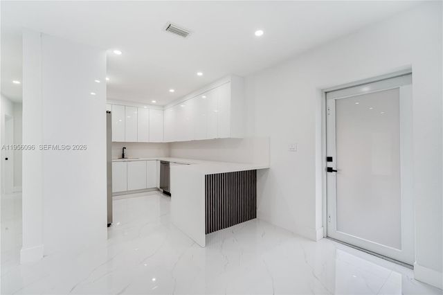 19450 NW 6th Ave, Miami Gardens, FL 33169