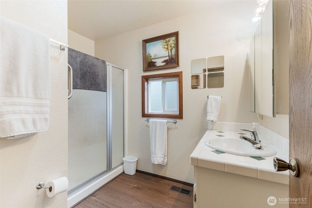15120 Elm Street E, Sumner, WA 98390