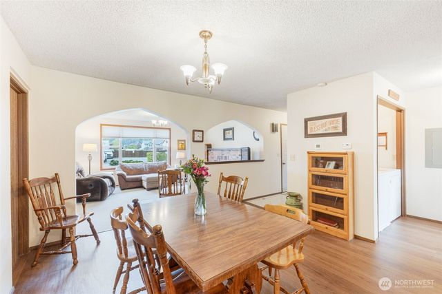15120 Elm Street E, Sumner, WA 98390