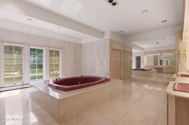 4 Thunder Lane, Colts Neck, NJ 07722