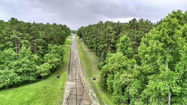 14797 Turquoise Trail, Willis, TX 77378