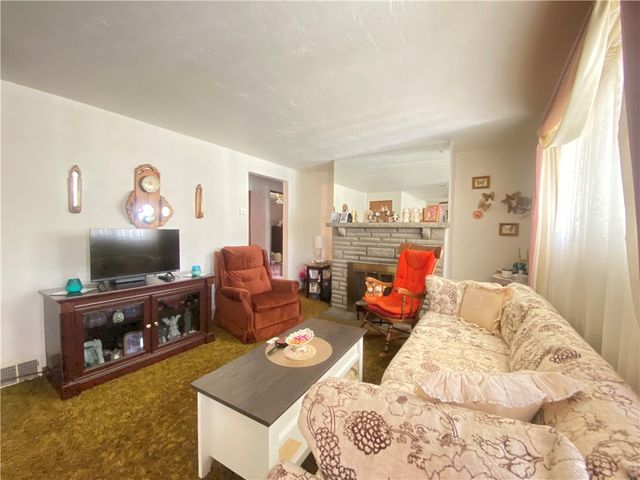 2017 Borland Rd, Scott Twp, PA 15243