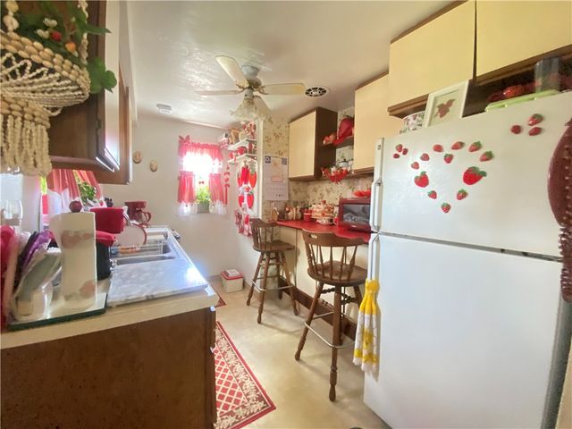2017 Borland Rd, Scott Twp, PA 15243