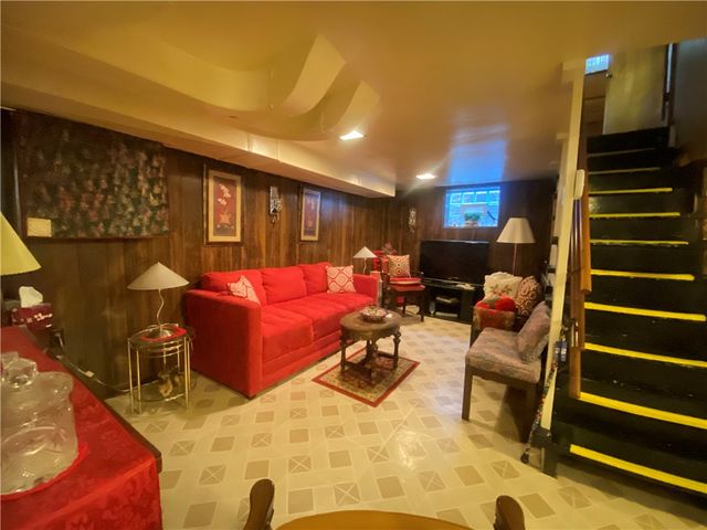 2017 Borland Rd, Scott Twp, PA 15243