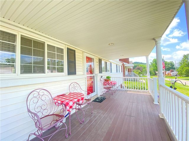 2017 Borland Rd, Scott Twp, PA 15243