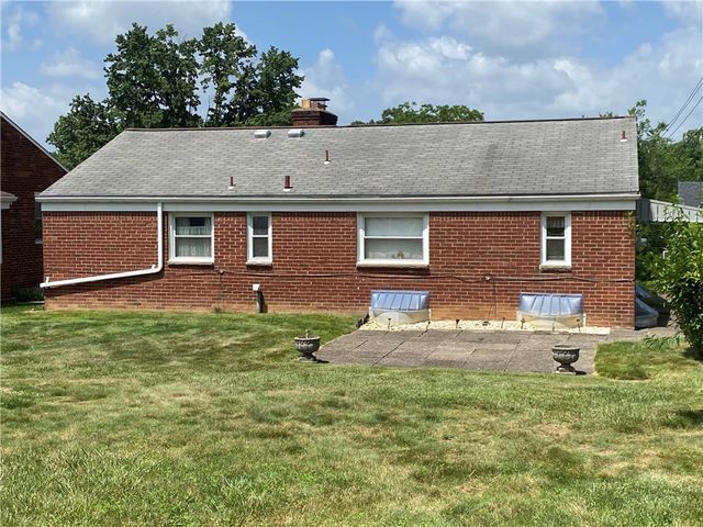 2017 Borland Rd, Scott Twp, PA 15243