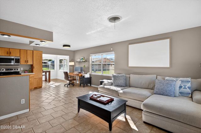 1655 S Palmetto Avenue, South Daytona, FL 32119