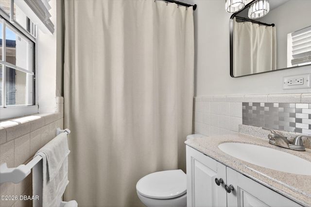 1655 S Palmetto Avenue, South Daytona, FL 32119