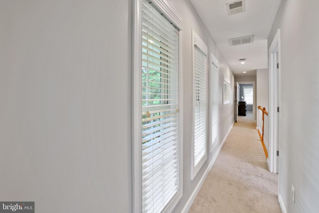 6436 HOLYOKE DR, Annandale, VA 22003