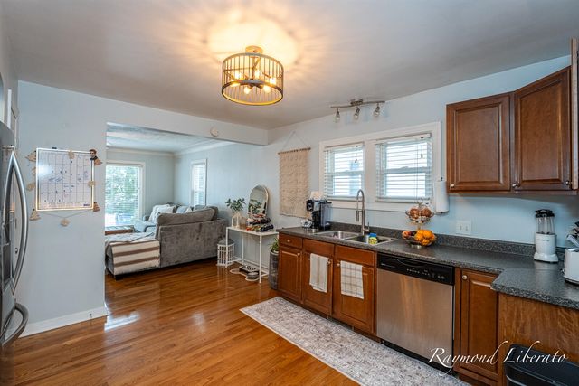 825 Spring Avenue, Grand Rapids, MI 49503