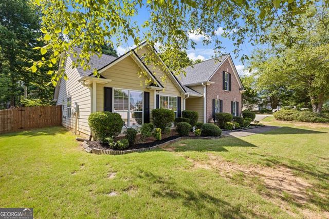 1755 Charleston Oak Circle, Lawrenceville, GA 30043