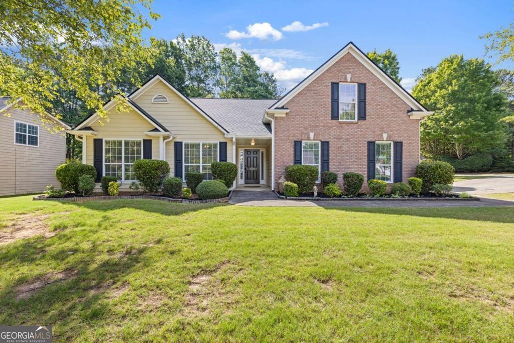 1755 Charleston Oak Circle, Lawrenceville, GA 30043