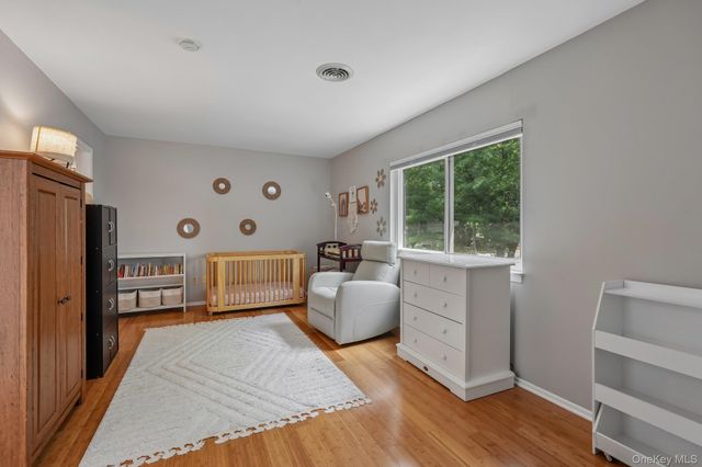 42 Tulip Court, Nanuet, NY 10954