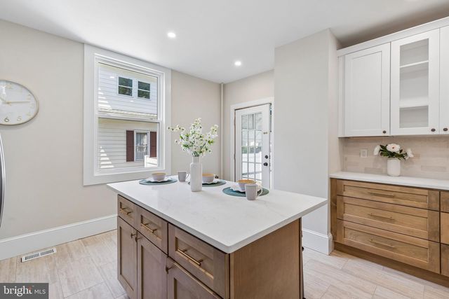 315 HIGH ST, Mount Holly, NJ 08060
