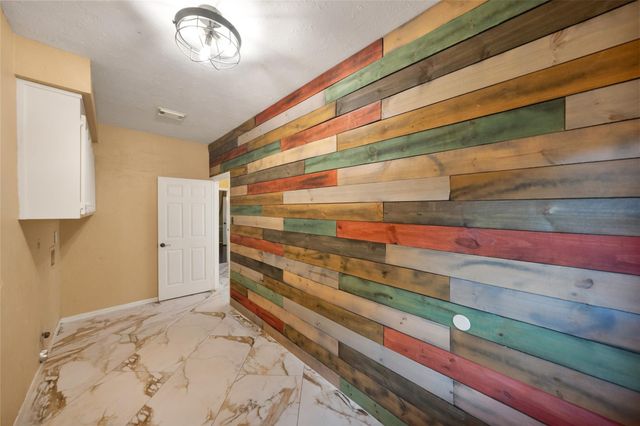 4422 Pine Breeze Drive, Kingwood, TX 77345