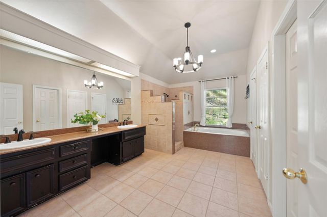 4422 Pine Breeze Drive, Kingwood, TX 77345