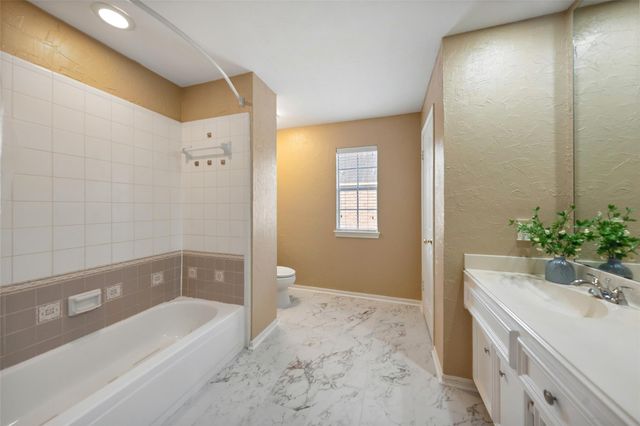 4422 Pine Breeze Drive, Kingwood, TX 77345