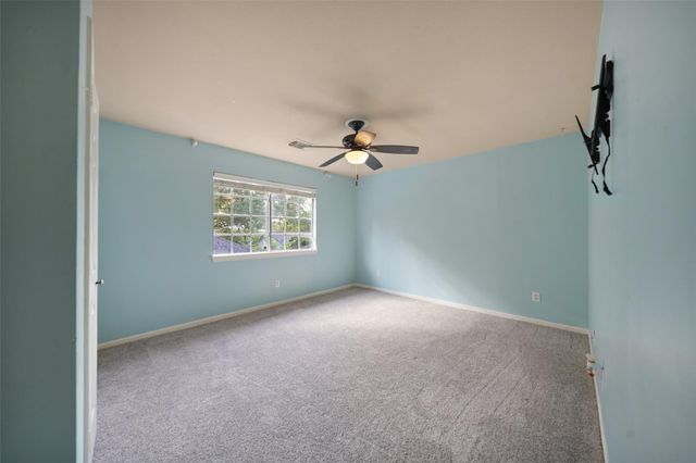 4422 Pine Breeze Drive, Kingwood, TX 77345