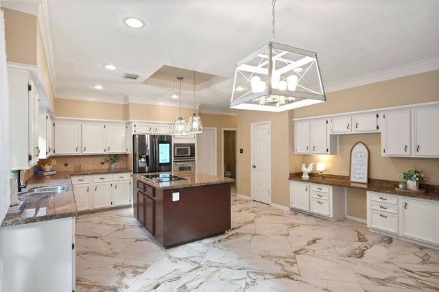 4422 Pine Breeze Drive, Kingwood, TX 77345