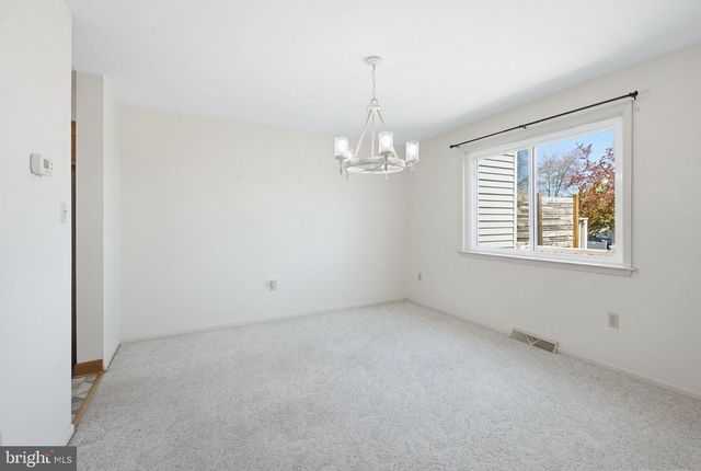 77 ROCKFORD RD, Mountville, PA 17554