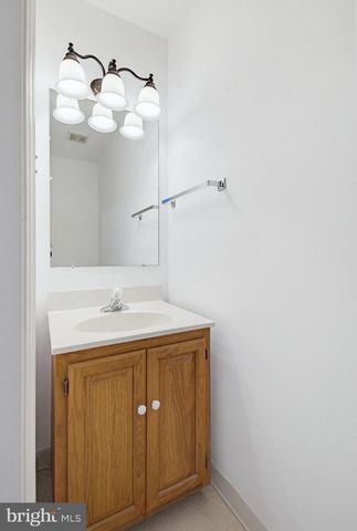 77 ROCKFORD RD, Mountville, PA 17554