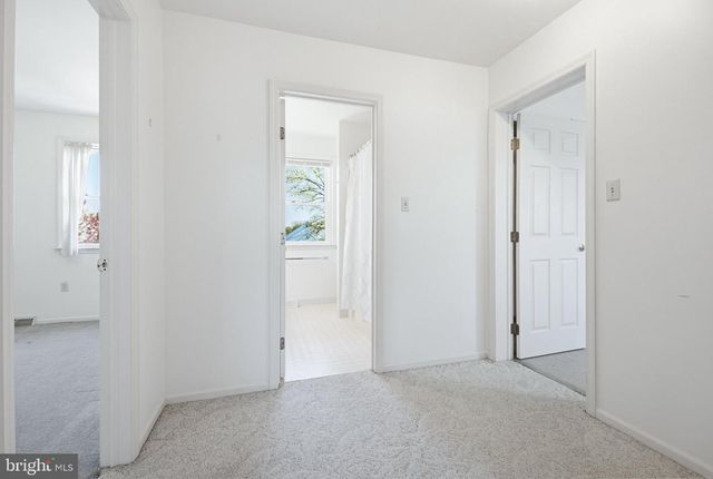 77 ROCKFORD RD, Mountville, PA 17554