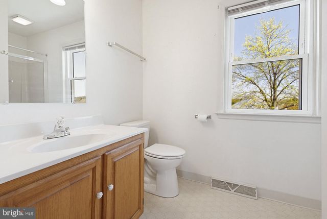 77 ROCKFORD RD, Mountville, PA 17554